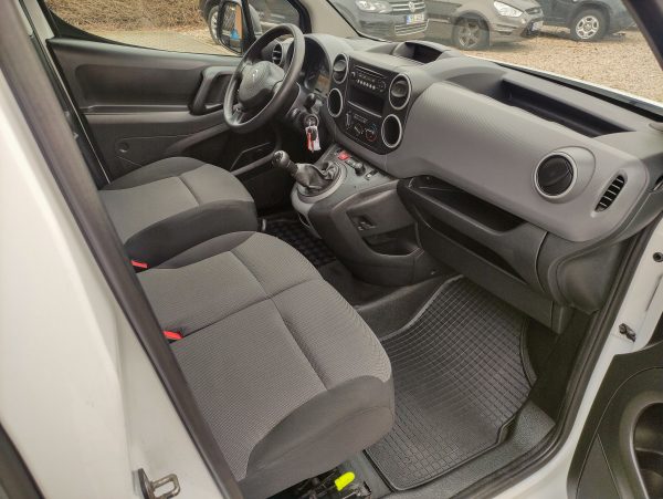 CITROEN BERLINGO 1.6i ,1.MAJITEL,SERVISKA,SADA KOL K VOZU - Image 11