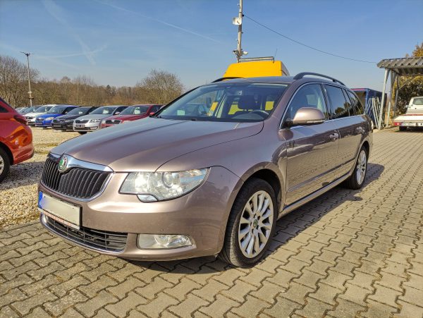 ŠKODA SUPERB 2.0TDi 103KW AMBIENTE ,COMBI, DSG, ALU, ZÁVĚS