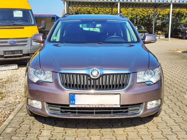 ŠKODA SUPERB 2.0TDi 103KW AMBIENTE ,COMBI, DSG, ALU, ZÁVĚS - Image 3
