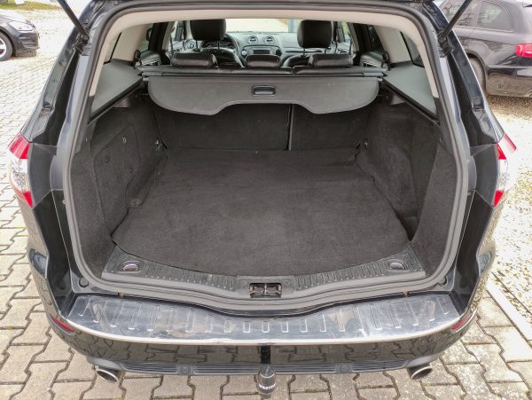 FORD MONDEO 2,2 TDCi 147KW COMBI,NAVI,P.KAMERA,ZÁVĚS 2200KG - Image 10