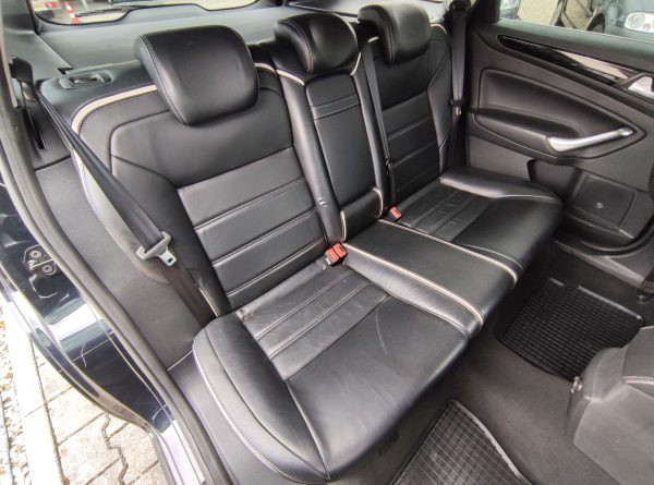 FORD MONDEO 2,2 TDCi 147KW COMBI,NAVI,P.KAMERA,ZÁVĚS 2200KG - Image 12