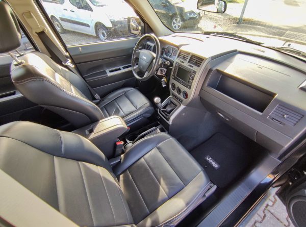 JEEP PATRIOT 2.4i DUAL VVT LIMITED 4x4 - Image 11