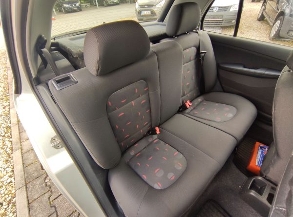 ŠKODA FABIA 1.9 TDi, KLIMATIZACE, CENTRÁL,EL.OKNA - Image 12