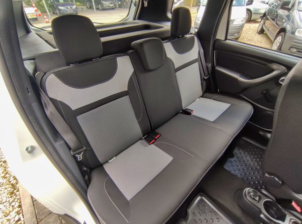 DACIA DUSTER 1.6i 16V 4x4 84KW, 2016, KLIMA, ZÁVĚS, ESP, CD, BC - Image 12