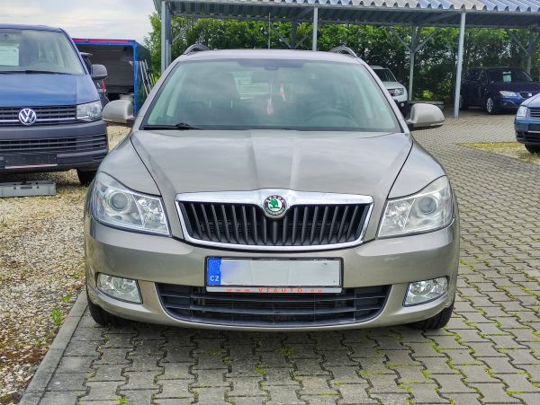 ŠKODA OCTAVIA II 1.6 TDi AMBIENTE, ROZVODY VE 228500 KM, - Image 3