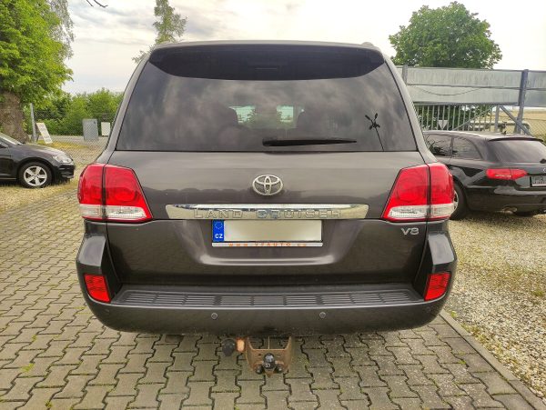 TOYOTA LAND CRUISER 200 4.5D V8 195KW,ZÁVĚS 3.5T - Image 6