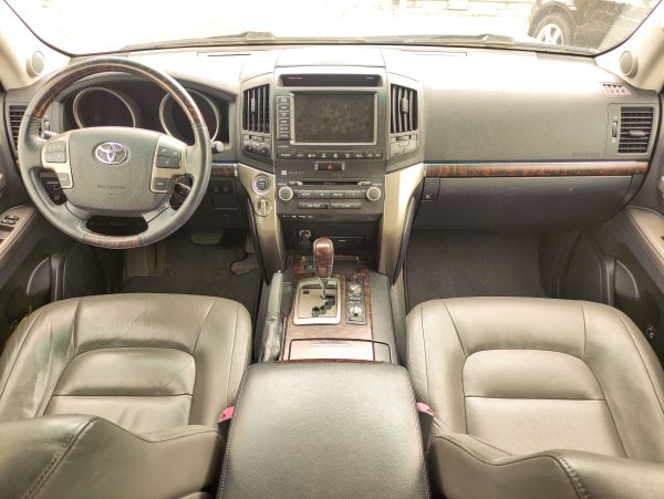 TOYOTA LAND CRUISER 200 4.5D V8 195KW,ZÁVĚS 3.5T - Image 8