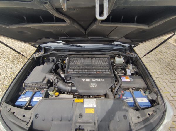 TOYOTA LAND CRUISER 200 4.5D V8 195KW,ZÁVĚS 3.5T - Image 9