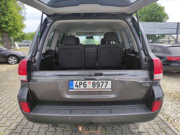 TOYOTA LAND CRUISER 200 4.5D V8 195KW,ZÁVĚS 3.5T - Image 10