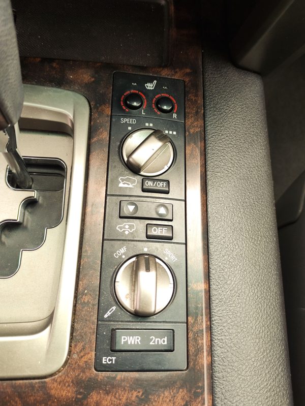 TOYOTA LAND CRUISER 200 4.5D V8 195KW,ZÁVĚS 3.5T - Image 20