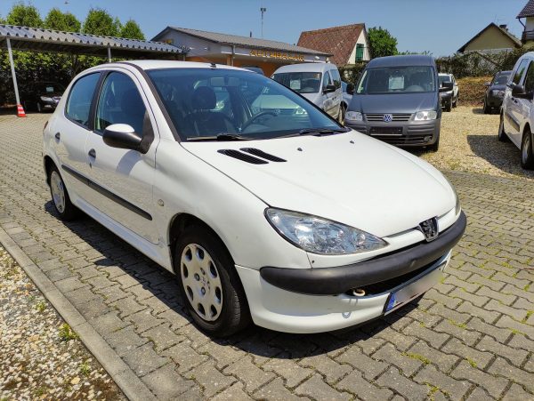 PEUGEOT 206 1.4i LPG,SERVISNÍ KNIHA,K VOZU SADA ZIMNÍCH KOL, - Image 4