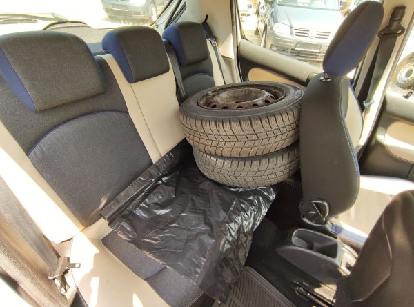 PEUGEOT 206 1.4i LPG,SERVISNÍ KNIHA,K VOZU SADA ZIMNÍCH KOL, - Image 13
