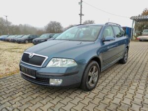 ŠKODA OCTAVIA II1.6 MPi, ROZVODY DĚLANÉ V 95523 KM, SERVISNÍ KNIHA,